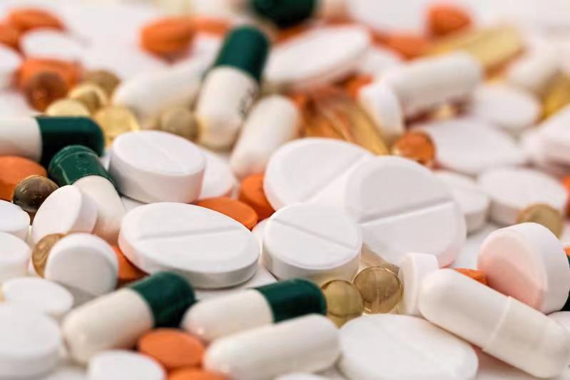 Magnafolát s lepší stabilitou a farmakokinetikou