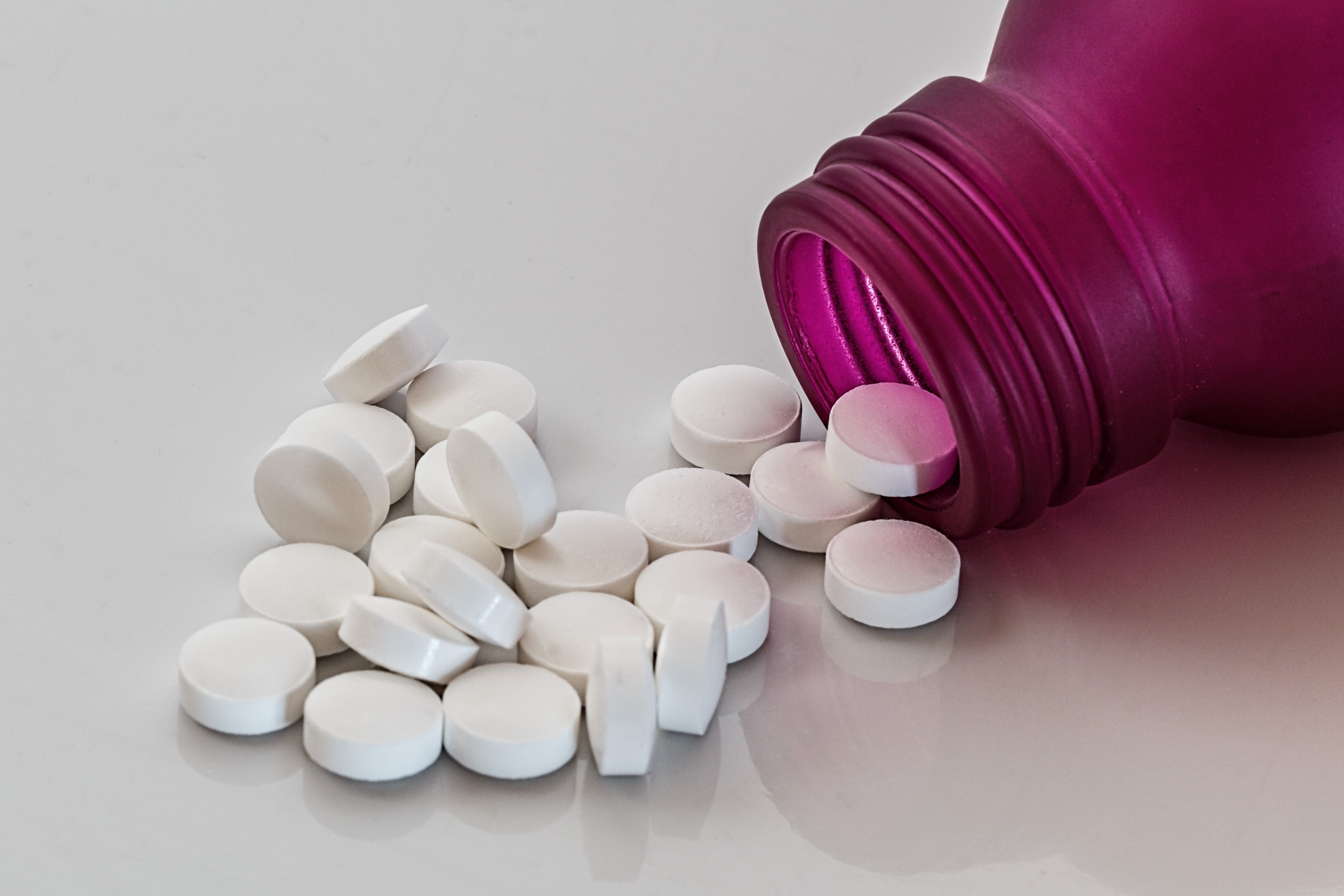 Jak kyselina listová ovlivňuje vitamín B12?
